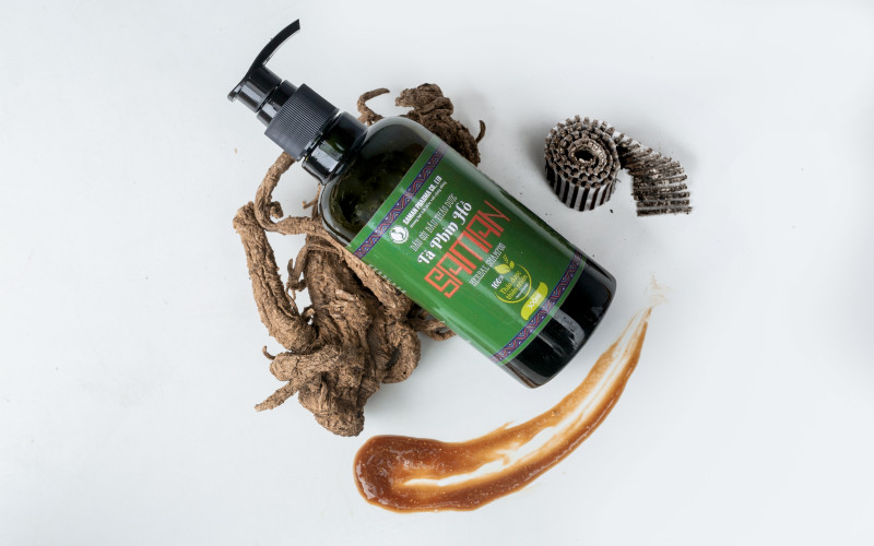 Dầu gội đầu thảo dược Tả Phìn Hồ SAMAN | CÔNG TY TNHH M.E.R